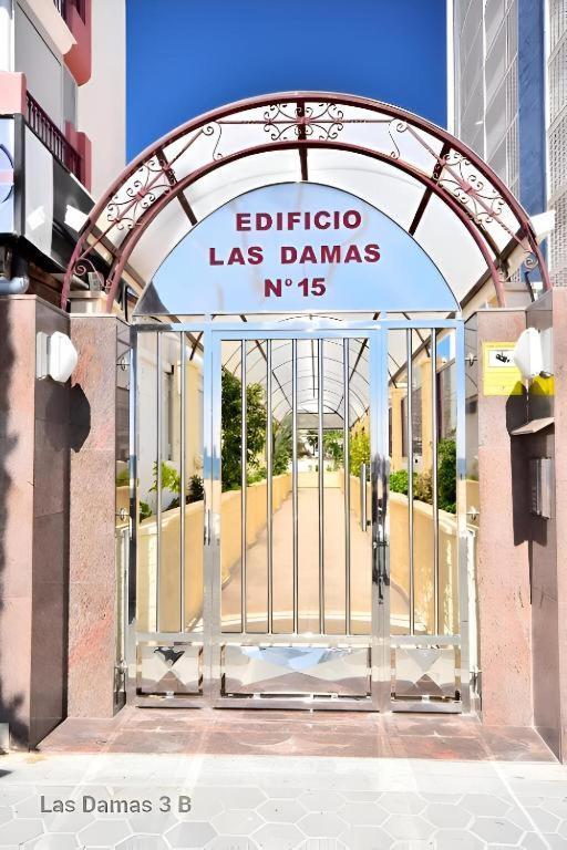 Las Damas Premium 23F Beach Front - Pool & Parking Benidorm Extérieur photo